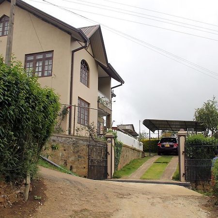 Perera Homestay ヌワラ・エリヤ エクステリア 写真